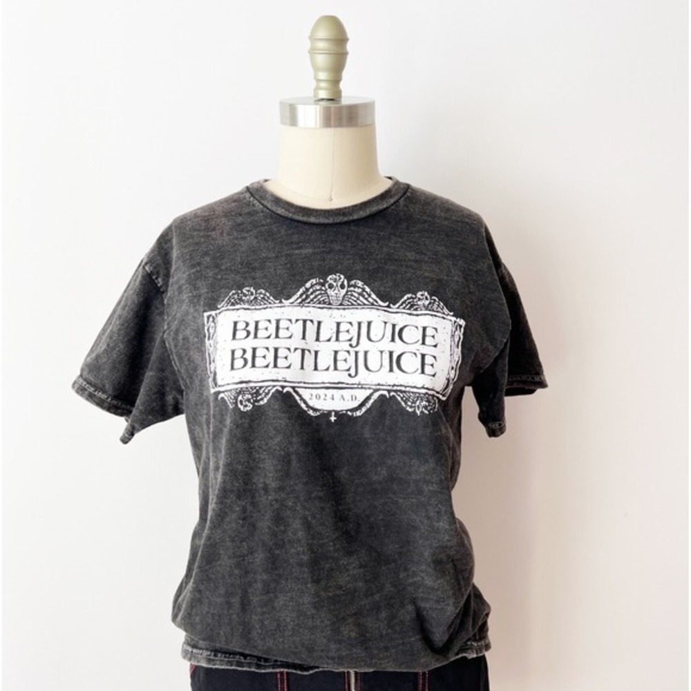 Ripple Junction Beetlejuice 2024‎ Graphic Tee Mineral Wash Black S